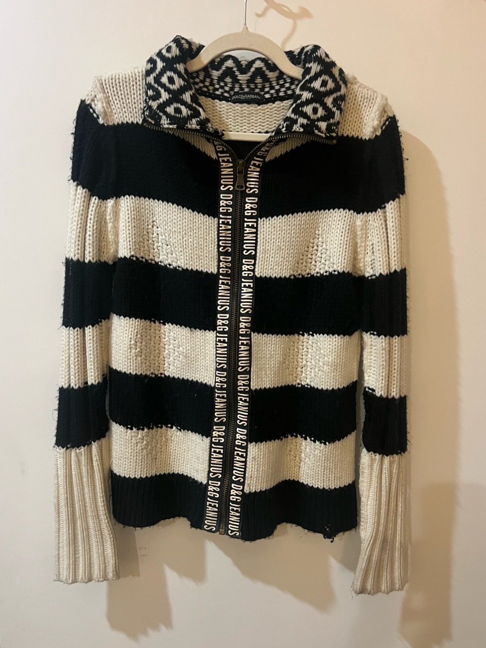 Dolce & Gabbana Black and Cream Striped Knit Zip Cardigan - Picture 2 of 7